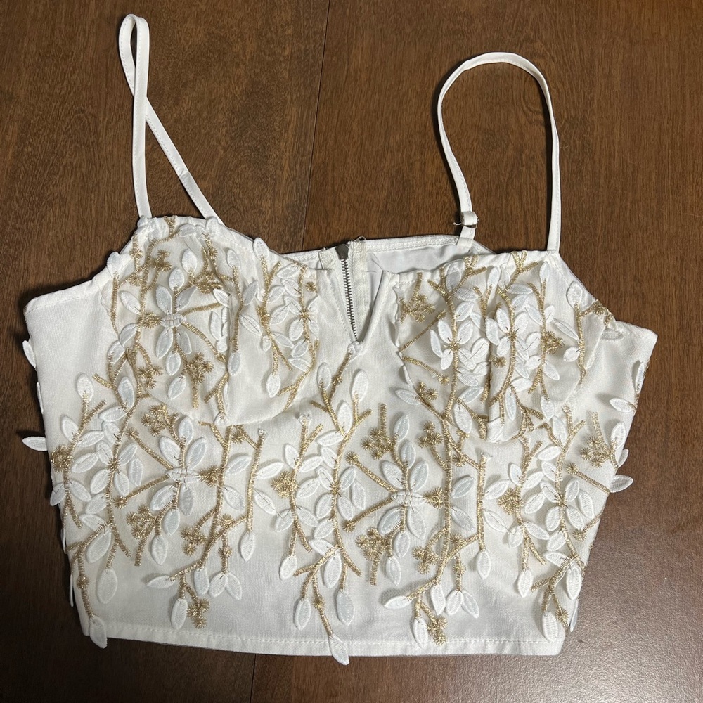 Large white crop top.